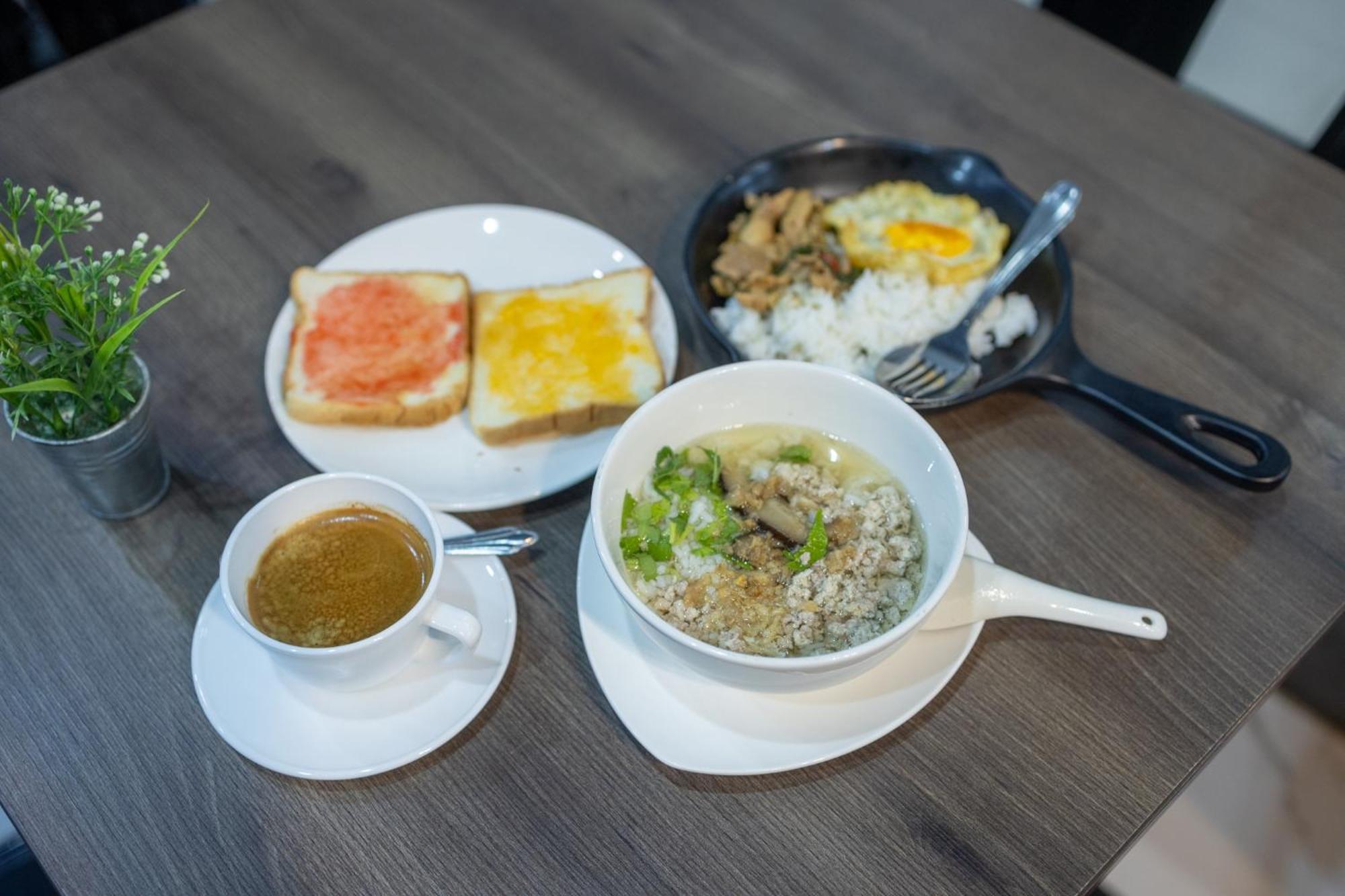 Baansuay Rattanathibet Apartment Nonthaburi Esterno foto